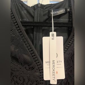 NWT MAXI DRESS | Black Lace | M